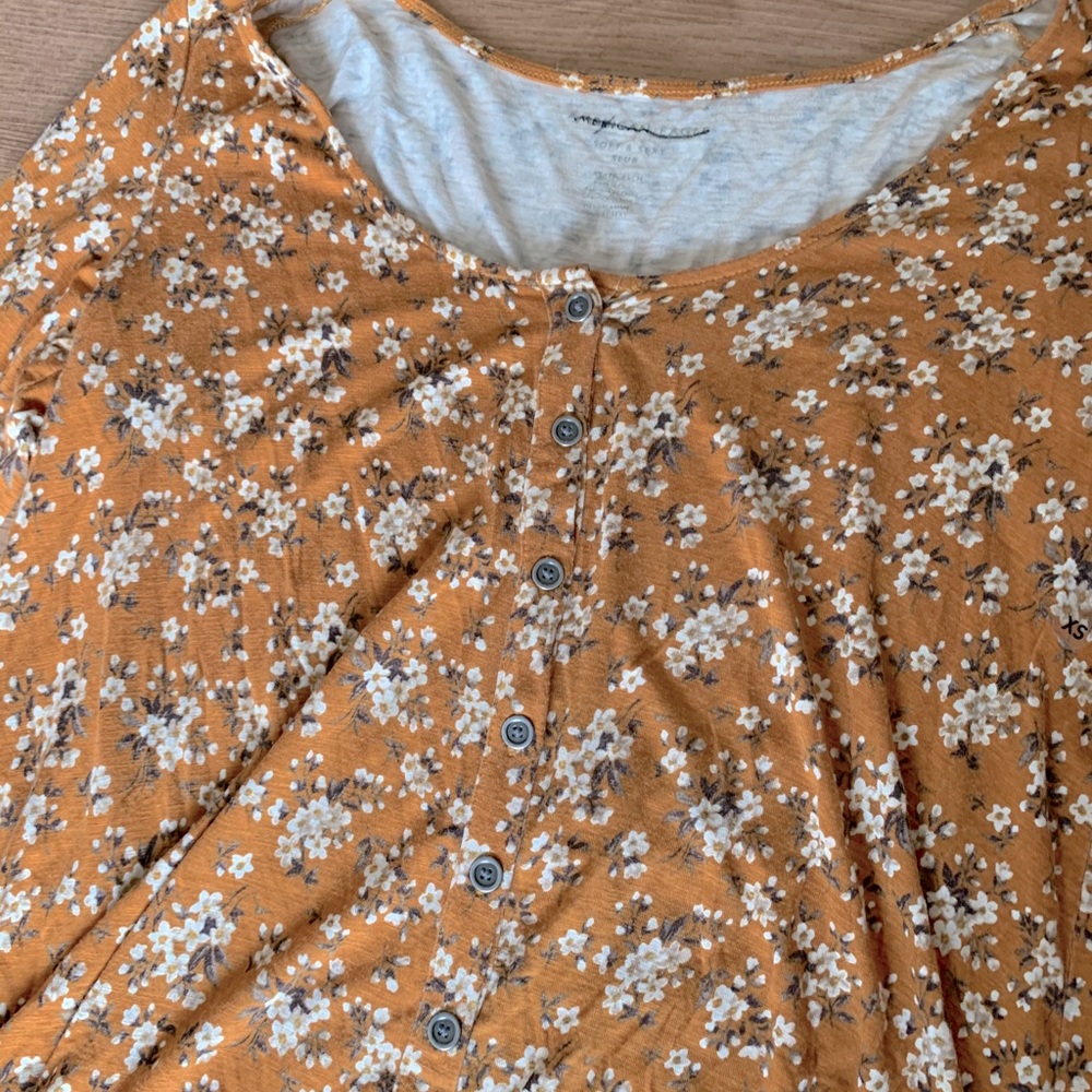 American Eagle cropped shirt XS